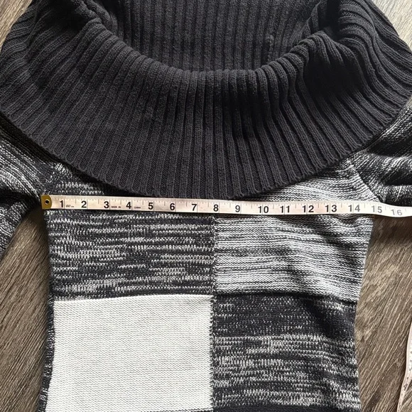 Vintage Cache Patchwork Sweater - Picture 4 of 6